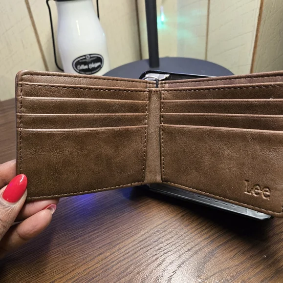 Lee Men Bifold Wallet & KEY Chain - Picture 3 of 7